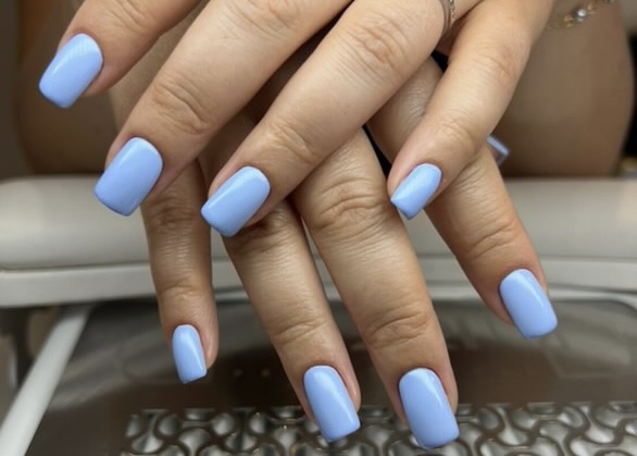 manucure russe, manicure à Cannes