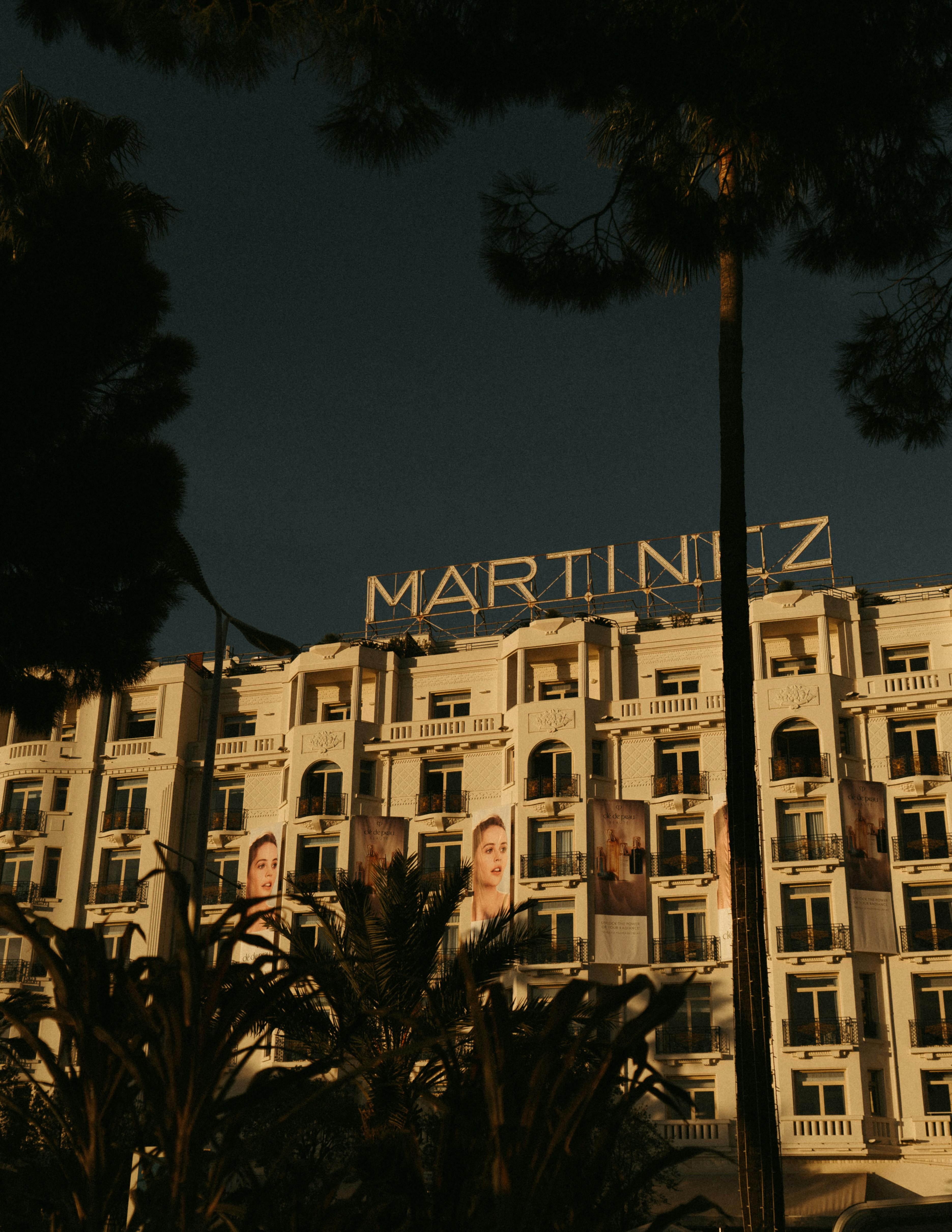 Salon de beauté près de l’Hôtel Martinez à Cannes : coiffure, soins visage, massages et bien-être